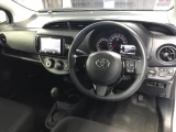 Toyota Vitz 1